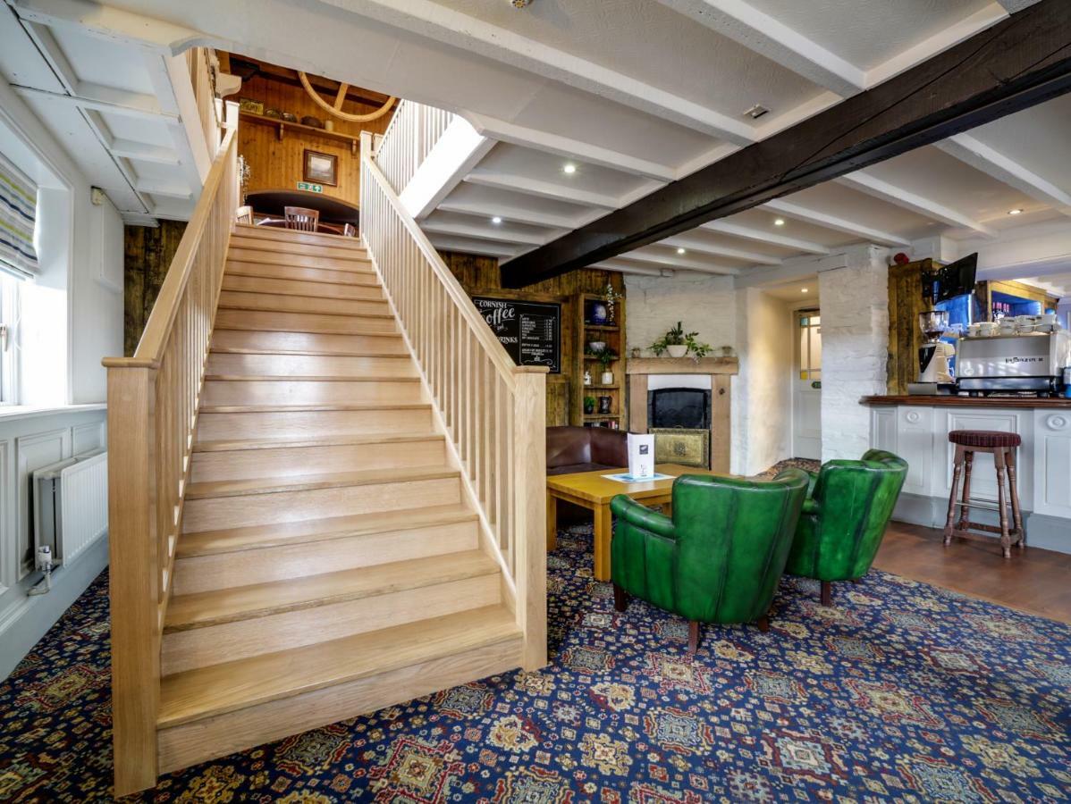 The Swan Hotel Вейдбридж Екстер'єр фото
